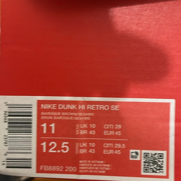 Nike Dunk Hi “College Dropouts” New in Box - Picture 4 of 4